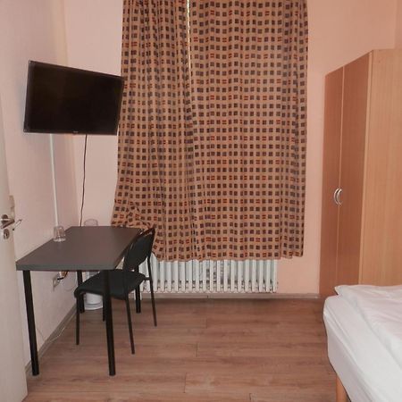 Relax Hotel-Ludwigshafen Dış mekan fotoğraf