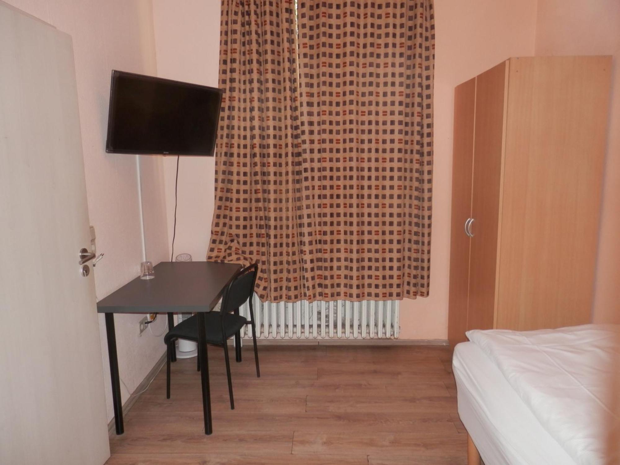 Relax Hotel-Ludwigshafen Dış mekan fotoğraf
