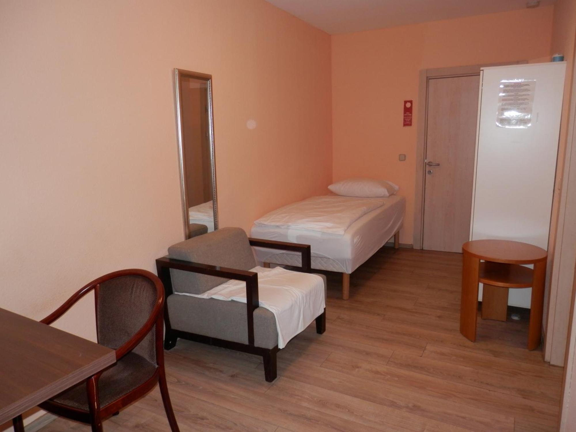 Relax Hotel-Ludwigshafen Dış mekan fotoğraf